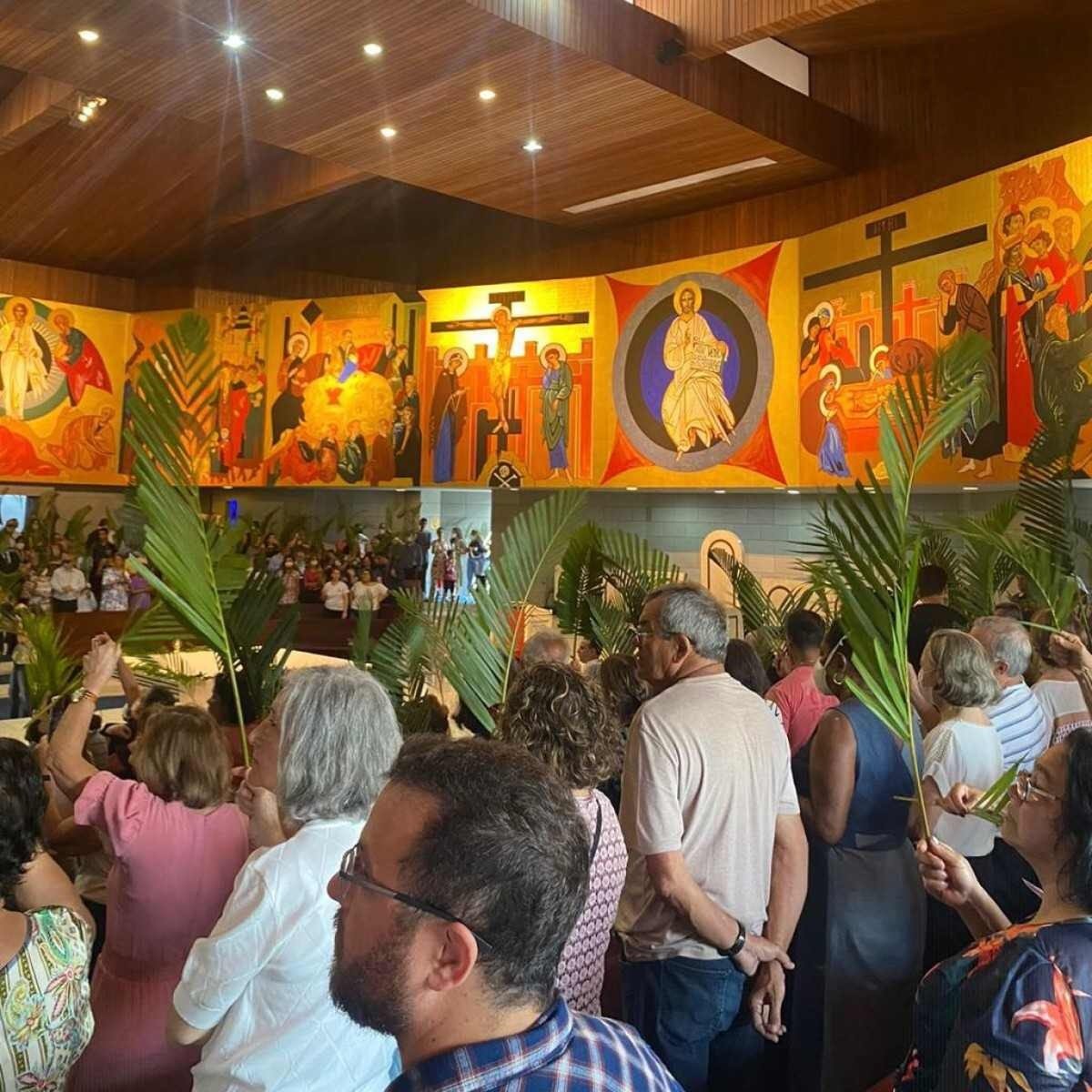 Domingo de Ramos: católicos celebram a entrada da Semana Santa no DF