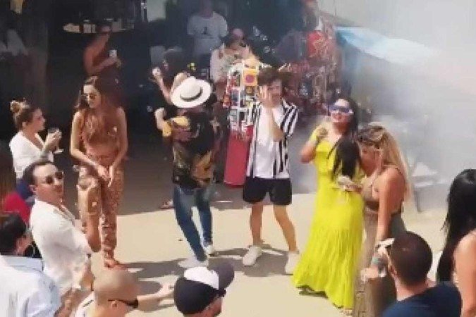 Influencers a bordo reuniu mais de 80 pessoas - (crédito: Redes sociais) Influencers a bordo reuniu mais de 80 pessoas - (crédito: Redes sociais)