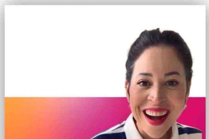 Leila usa os broches em produções leves e divertidas