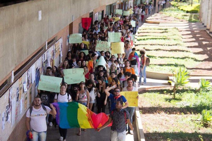 Sob a premissa de difundir tolerância, amor, direito, respeito, igualdade e justiça, a UnB é palco de cerimônias voltadas à identidade de gênero e orientação sexual, busca por visibilidade e à luta por direitos historicamente negados, como as LGBTfobias.