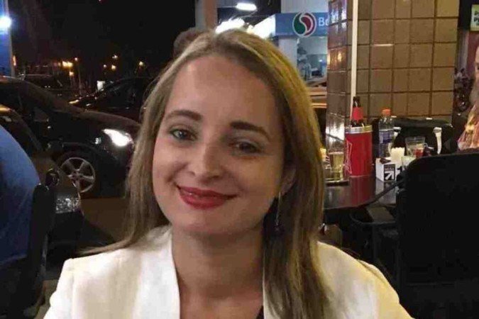  2022. Crédito: Arquivo Pessoal. Revista. Transtorno bipolar. Viviane Vaz, engenheira civil, que tem o transtorno bipolar e escreveu um livro sobre o tema.