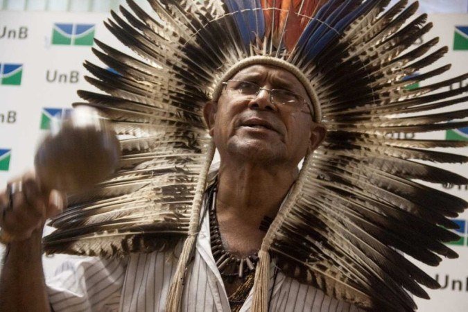 Registro de 2013, dos 10 anos de cotas na universidade. O sistema foi aprovado em 2003 e instituído efetivamente no ano seguinte, em 2004. Estabeleceu 20% das vagas do vestibular para candidatos negros, além da disponibilização de vagas para indígenas de acordo com demanda específica.