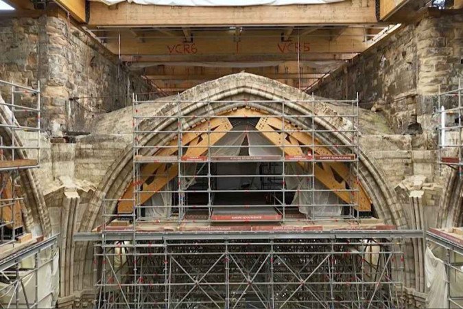Três anos após incêndio, catedral de Notre-Dame recupera sua beleza aos  poucos