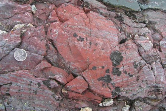 Material was taken from volcanic rocks in Canada: belt was once part of the sea floor