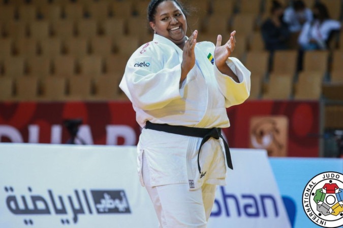 A judoca acumula outras vitórias na carreira: foi prata no Mundial de 2022, bronze no de 2023, campeã do título no Grand Slam de Baku e bronze nos Jogos Pan-Americanos de Santiago - 