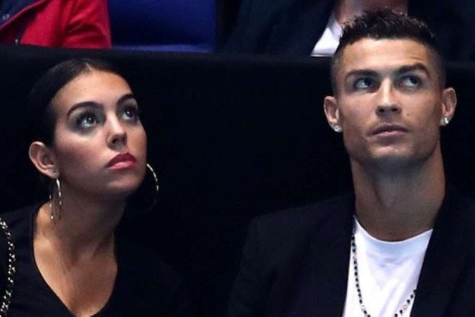 Georgina Rodriguez and Cristiano Ronaldo anuciaram a gravidez em outubro do ano ado - (crédito: Getty Images) Georgina Rodriguez and Cristiano Ronaldo anuciaram a gravidez em outubro do ano ado - (crédito: Getty Images)