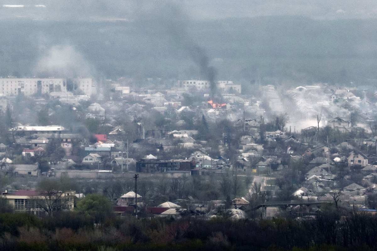 Rússia avança no leste da Ucrânia após a queda de Kreminna