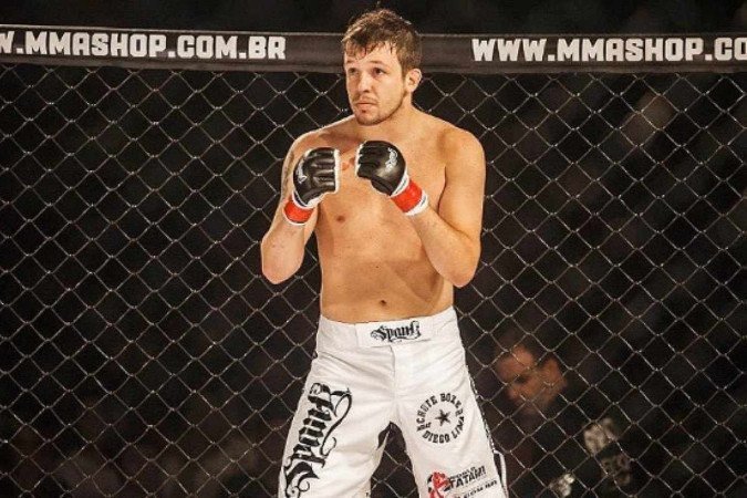 Bruno estreou no MMA em dezembro de 2012
