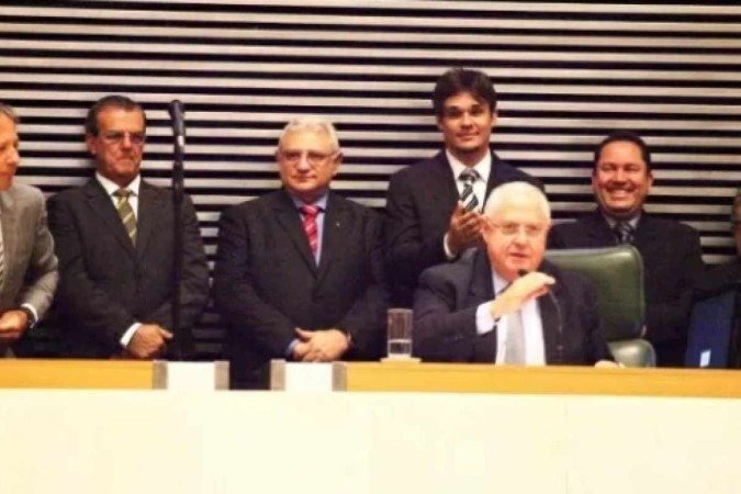 Em 2013, Leandro assumiu como deputado estadual em SP