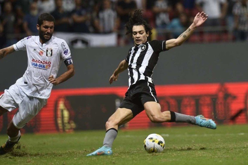 Matheus Nascimento foi um dos destaques do Botafogo no Mané Matheus Nascimento foi um dos destaques do Botafogo no Mané