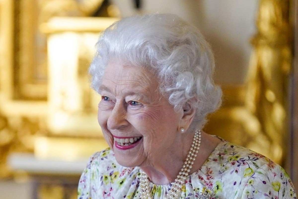 Elizabeth II não fará discurso do trono e será substituída por Charles