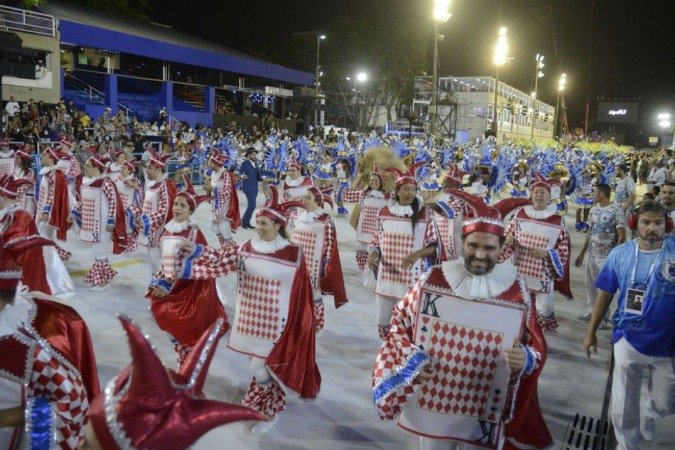  (crédito:                                      )