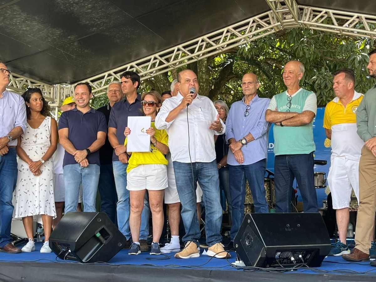 Aniversário de Brasília: Clube Unidade Vizinhança recebe escritura