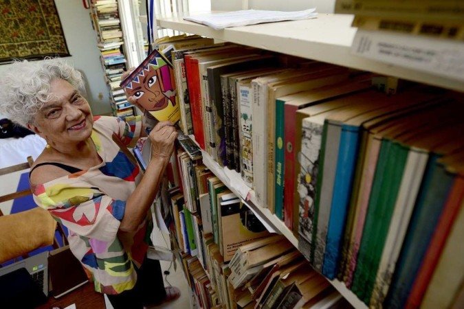  25/04/2022 Crédito: Marcelo Ferreira/CB/D.A Press. Brasil. Brasilia - DF - Perfis de Mulheres da UnB. Mulheres de influência na academia, professora Glória Moura, primeira mulher a tratar de temas raciais dentro da academia. 