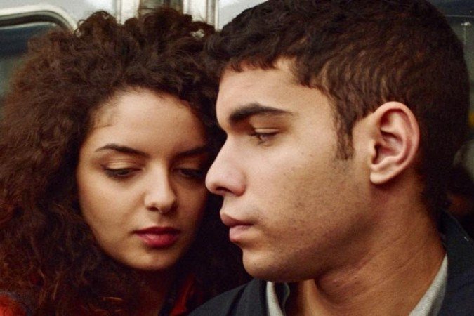 Um conto de amor e desejo revela os sentimentos que fluem nos bastidores dos meios acadêmicos - (crédito: Bonfilm/Divulgação) Um conto de amor e desejo revela os sentimentos que fluem nos bastidores dos meios acadêmicos - (crédito: Bonfilm/Divulgação)