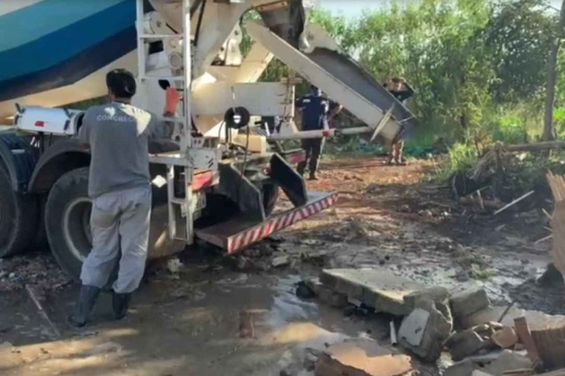 Vídeo: Empresa do DF é multada ao ser flagrada despejando resto de concreto