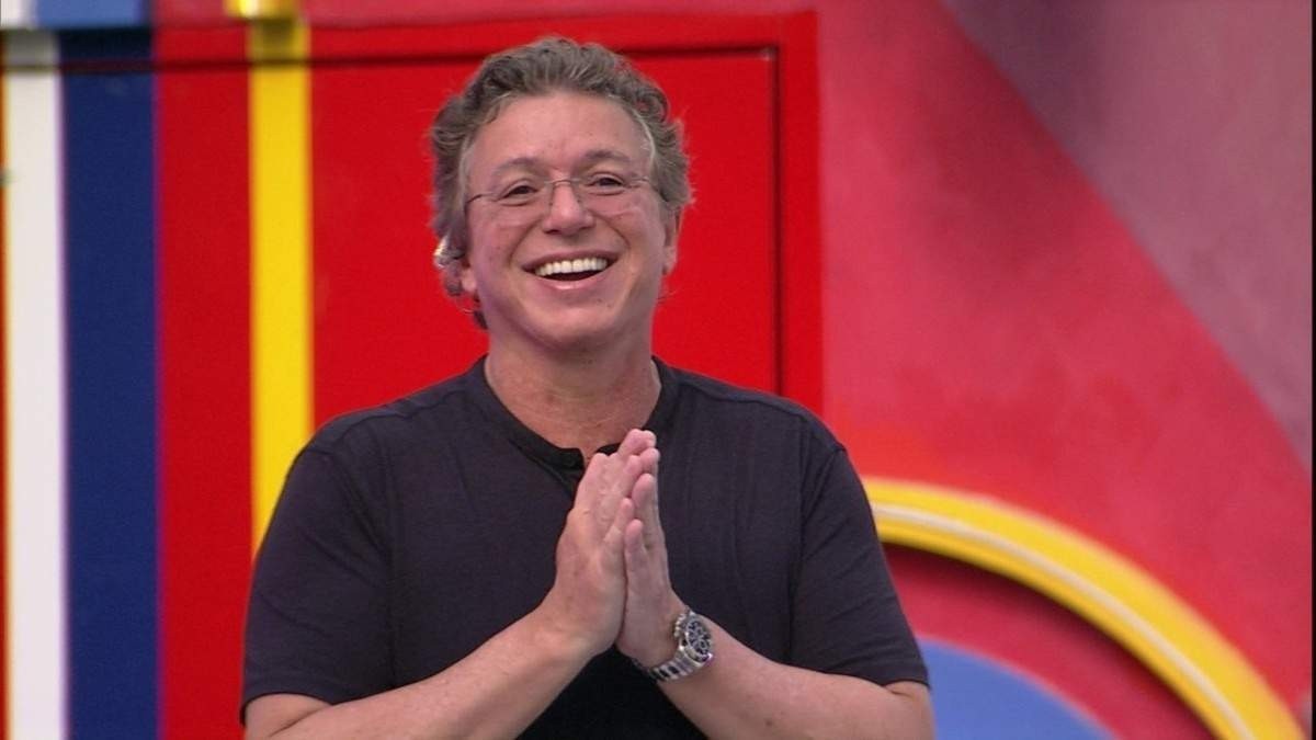 'Graças a Deus que ele saiu', diz Boninho sobre Tiago Abravanel no 'BBB22'