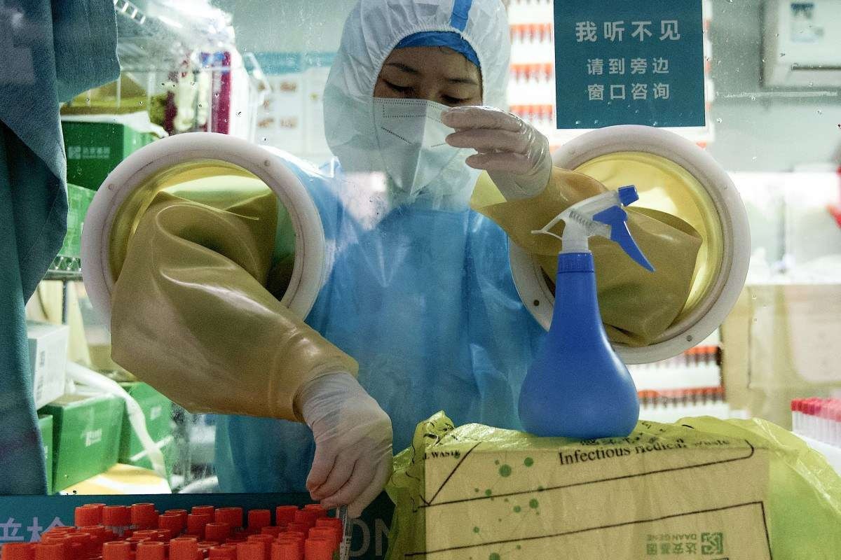 China detecta primeiro caso humano de gripe aviária H3N8