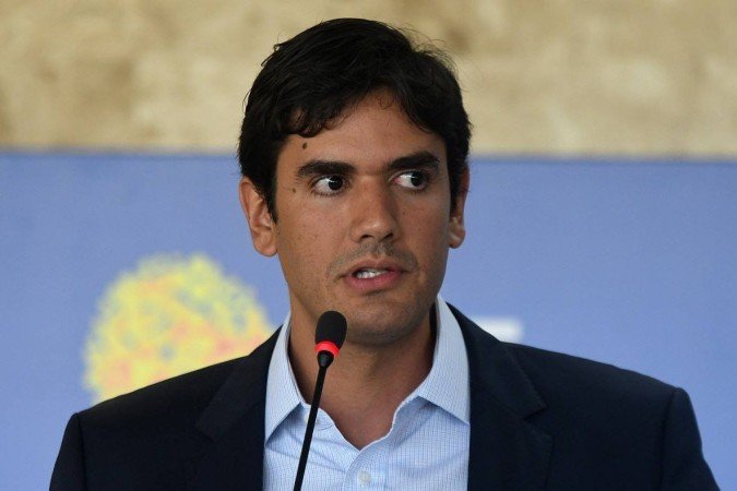    28/04/2022. Crédito: Ed Alves/CB/D.A Press. Brasil. Brasília - DF. Cidades. Governador Ibaneis Rocha participa da Cerimônia da sanção de revisão da Lei de Uso e Ocupação do Solo. Na foto, o deputado distrital Rafael Prudente. 