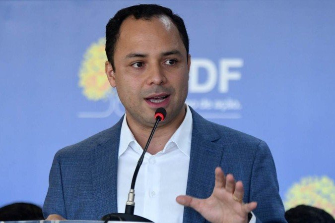   28/04/2022. Crédito: Ed Alves/CB/D.A Press. Brasil. Brasília - DF. Cidades. Governador Ibaneis Rocha participa da Cerimônia da sanção de revisão da Lei de Uso e Ocupação do Solo. Na foto, Mateus Oliveira, secretário de Desenvolvimento Urbano e Habitacional do DF. 