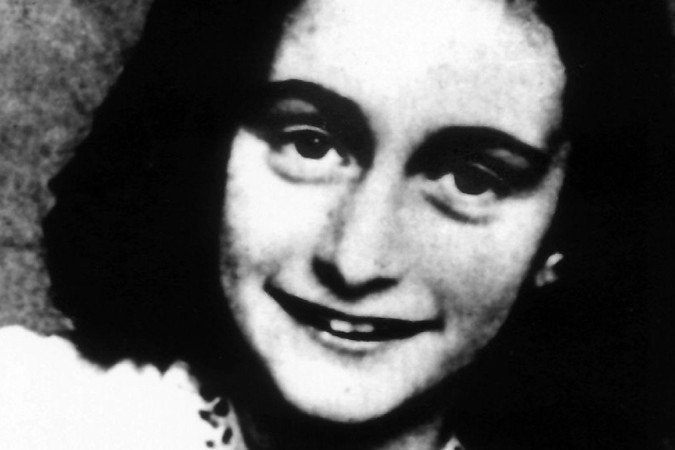 O Diário de Anne Frank - uma jovem adolescente que documentou sua vida escondida durante o Holocausto - tornou-se um dos livros mais famosos do mundo - (crédito: PA Media) O Diário de Anne Frank - uma jovem adolescente que documentou sua vida escondida durante o Holocausto - tornou-se um dos livros mais famosos do mundo - (crédito: PA Media)