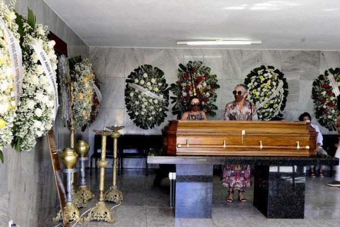  30/04/2022 Crédito: Marcelo Ferreira/CB/D.A Press. Brasil. Brasilia - DF -  Cemitério Campo da Esperança na Asa Sul. Velório de Marianne Peretti.
