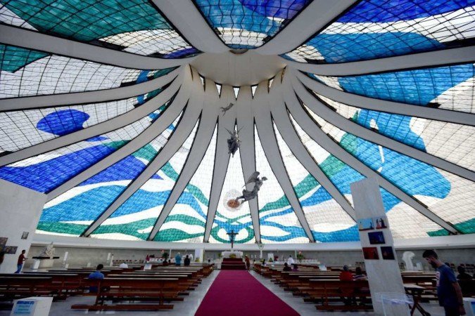  01/05/2022 Crédito: Marcelo Ferreira/CB/D.A Press. Brasil. Brasilia - DF -  Catedral de Brasília Missa de sétimo de dia da morte de Marianne Peretti.