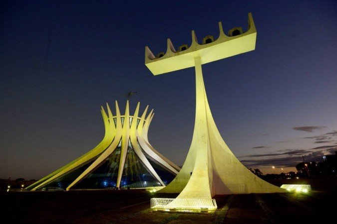  01/05/2022 Crédito: Marcelo Ferreira/CB/D.A Press. Brasil. Brasilia - DF -  Catedral de Brasília Missa de sétimo de dia da morte de Marianne Peretti.