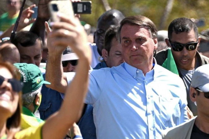 Bolsonaro comparece à manifestação em Brasília, mas não discursa