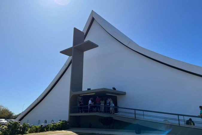 Missa de 7º dia, na Igreja Rainha da Paz, celebrou a vida e legado de Marianne Peretti, neste domingo (1º/5) 