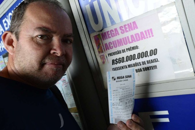 Mega-Sena sorteia prêmio acumulado em R$ 60 milhões; veja como apostar e  fazer bolão