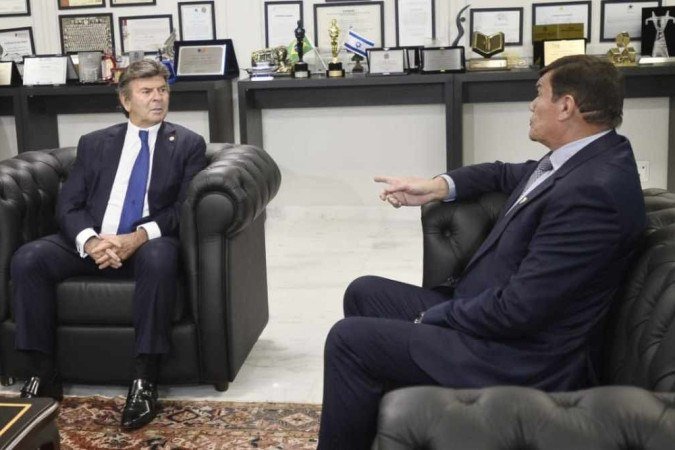 Presidente do STF Luiz Fux com o Ministro da Defesa Paulo Sérgio