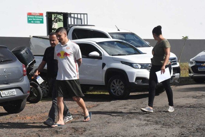 No DF, artigos de luxo, como duas Porsches, foram alvos de buscas