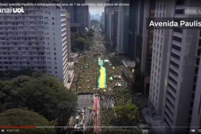| Frame de video publicado pelo UOL mostrando a faixa verde e amarela