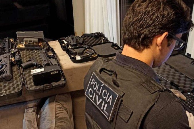 Polícia Civil apreendeu armas de grupo criminoso que atuava no Brasil e fronteira com a Bolívia