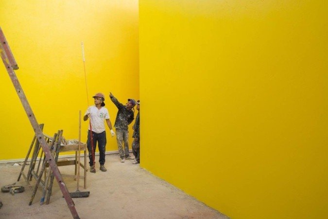 Montagem de  A invenção da cor: Magic Square #3., de Hélio OIticica, no CCBB