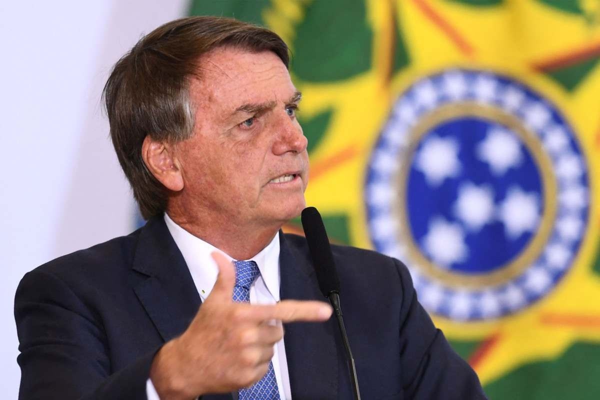 Bolsonaro vai levar processo contra Moraes por abuso de autoridade à PGR