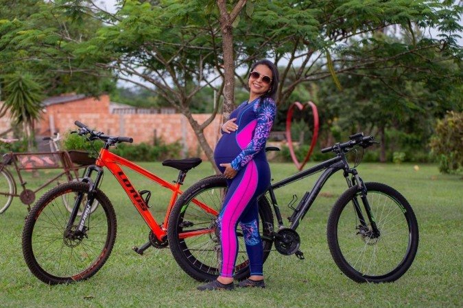 Após o transplante, Eulália Carvalho começou a praticar esportes, como o ciclismo - (crédito: Daniel Bueno/Divulgação) Após o transplante, Eulália Carvalho começou a praticar esportes, como o ciclismo - (crédito: Daniel Bueno/Divulgação)