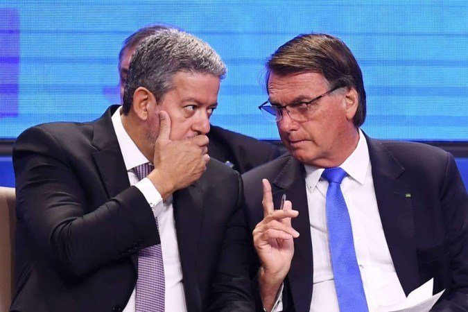 Ao todo, há 144 pedidos de impeachment em análise contra o presidente Jair Bolsonaro, segundo a Secretaria-Geral da Mesa da Câmara - (crédito: Evaristo Sa/AFP) Ao todo, há 144 pedidos de impeachment em análise contra o presidente Jair Bolsonaro, segundo a Secretaria-Geral da Mesa da Câmara - (crédito: Evaristo Sa/AFP)