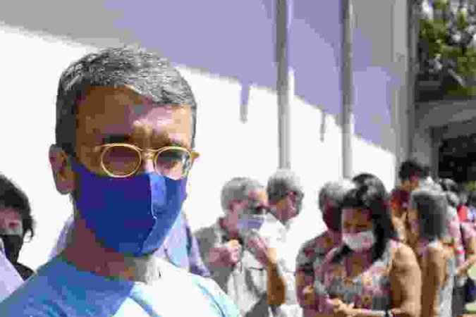  06/05/2022 Crédito: Marcelo Ferreira/CB/D.A Press. Brasil. Brasilia - DF - Vacinação contra a Covid 19. Segunda dose de reforço para pessoas com 60 anos. Local UBS 1 Asa Sul. Raimundo Rodrigues