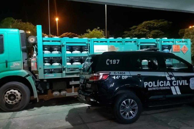 Operação da DCDF e PCDF fecha revenda irregular de gás de cozinha. - (crédito: Divulgação/DCDF) Operação da DCDF e PCDF fecha revenda irregular de gás de cozinha. - (crédito: Divulgação/DCDF)