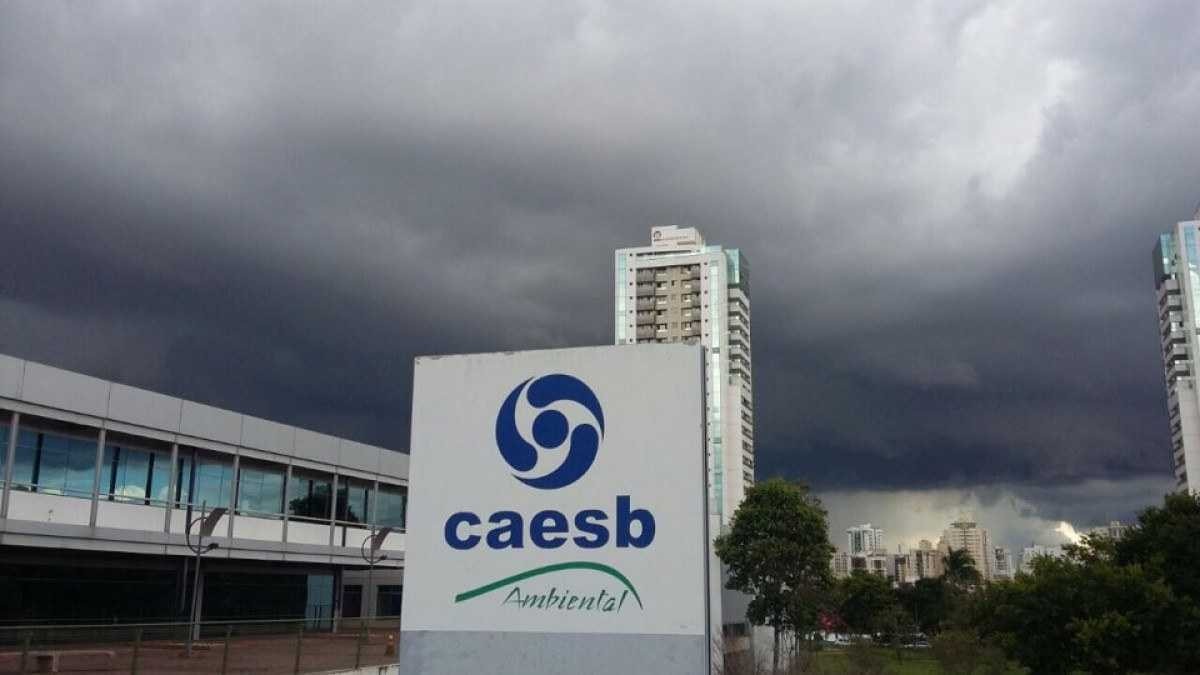 Ibaneis autoriza Caesb a pegar 50 milhões de euros com banco alemão