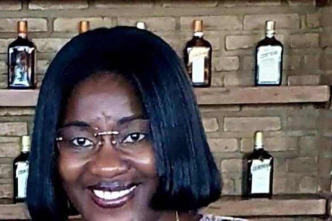 Julie-Pascale Moudouté-Bell: a mãe gabonesa com um coração enorme