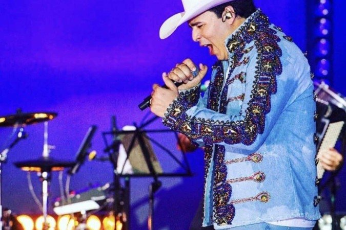 Cantor fazia questão de expressar as raízes rurais, tanto em vídeos nas redes sociais quanto nas vestimentas que usava nos shows - (crédito: Instagram/Reprodução) Cantor fazia questão de expressar as raízes rurais, tanto em vídeos nas redes sociais quanto nas vestimentas que usava nos shows - (crédito: Instagram/Reprodução)