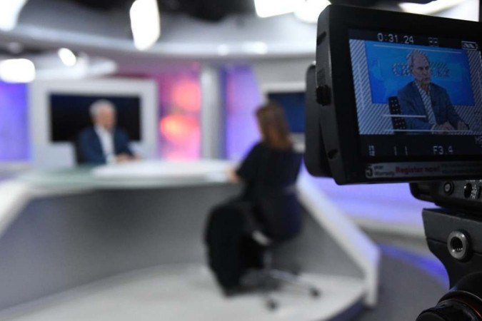  09/05/2022. Crédito: Ed Alves/CB/D.A Press. Brasil. Brasília - DF. Cidades. CB Poder recebe o empresário e presidente do PSD/DF, Paulo Octávio. Na bancada, a jornalista Ana Maria Campos. 
