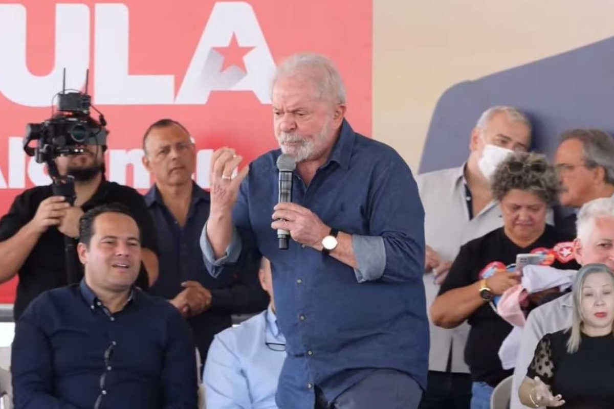 De óculos Juliet, Lula direciona campanha nas redes sociais para jovens -  Politica - Estado de Minas