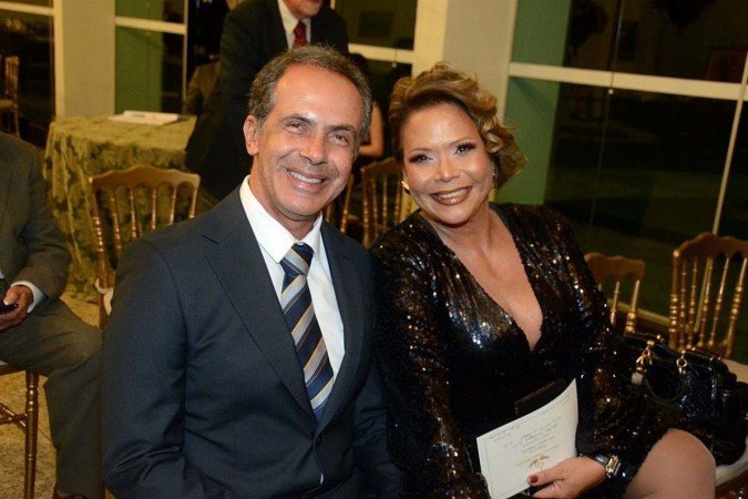 Carlos Alberto Santos e Luciana - Trofeu Mulher Destaque 2022