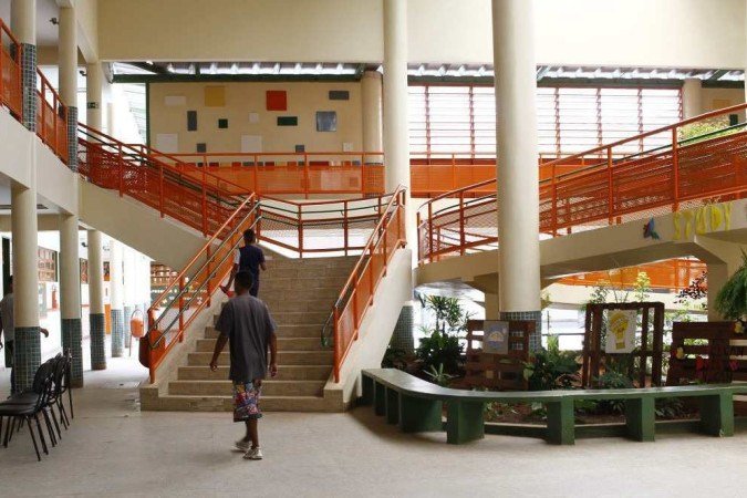 CED 1 da Estrutural, escola cívico-militar com gestão compartilhada com a Polícia Militar do DF    