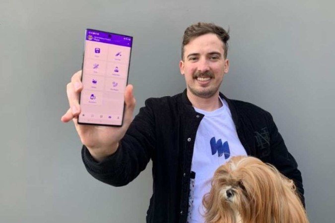 Matheus Frozzi com o aplicativo Flockr.