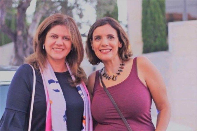 Muzna Shihabi com Shireen (E): 